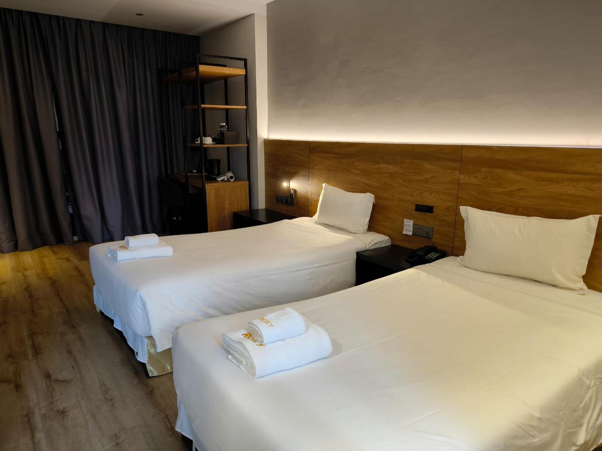 Roxy Hotel Padungan Kuching Exterior photo
